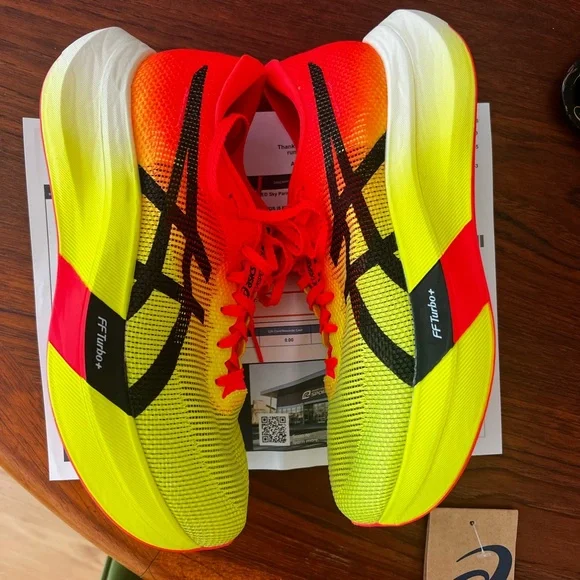 ASICS Metaspeed Sky Paris - Picture 1 of 8